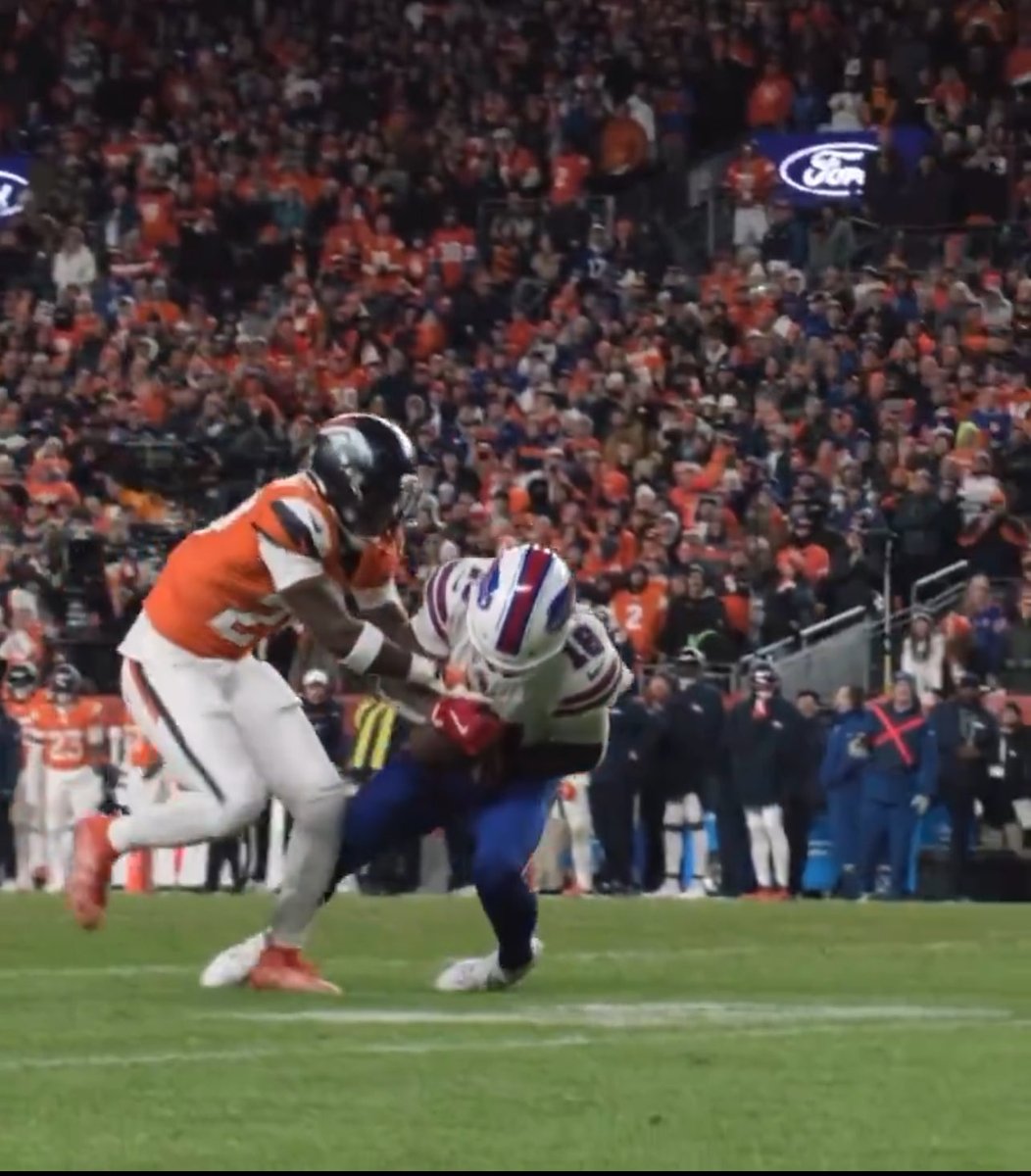 Football Guy tweet media