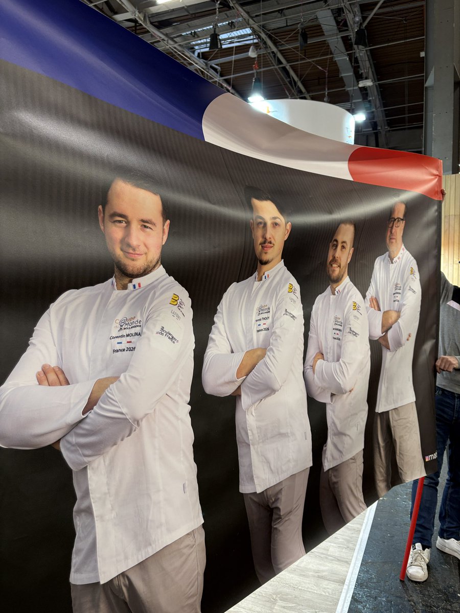 Les Tasters tweet media