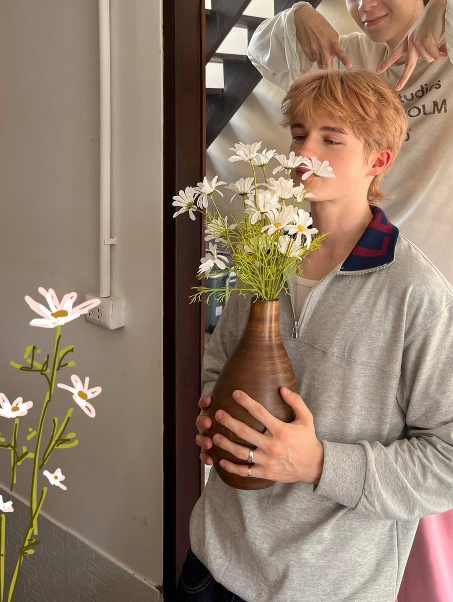 tinygelbie's tweet image. these are so like pinterest couple pics ♡  

#pjleon