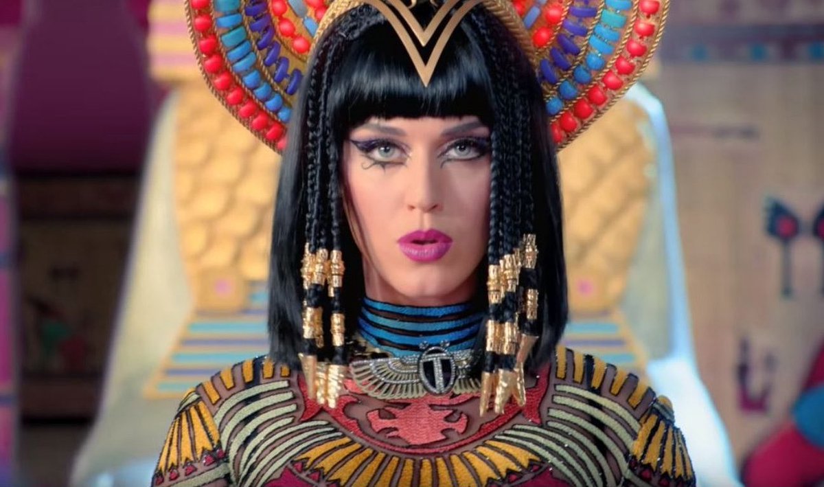 GETTING READY                TO MAKE HISTORY