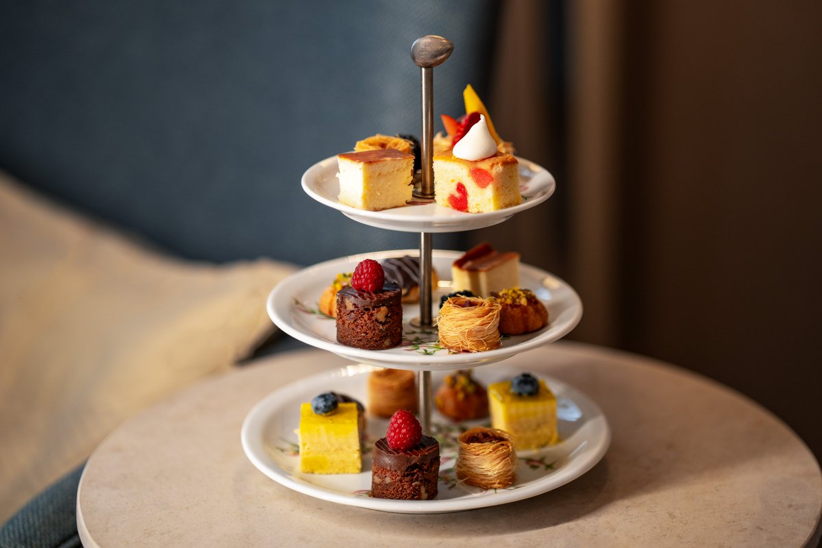 Start your morning with tasty pastries, rich chocolate, and some slow, peaceful moments to enjoy.

صباح غني بالنكهات، مع تشكيلة معجنات وشوكولاتة فاخرة ولحظات هادئة تُعاش على مهل.

#انتركونتيننتال_جدة #IntercontinentalJeddah #LuxuryExperience #تجربة_فاخرة  #جدة