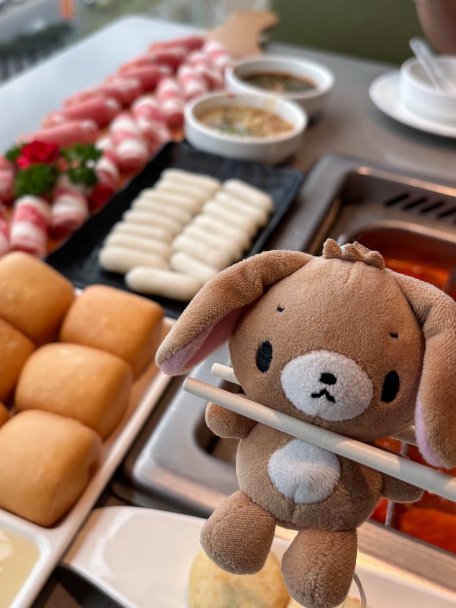 저도 가봤습니다 오션뷰 하이디라오 .. 🥢
1미터 고기 플래터 권력 누리고 왔어요