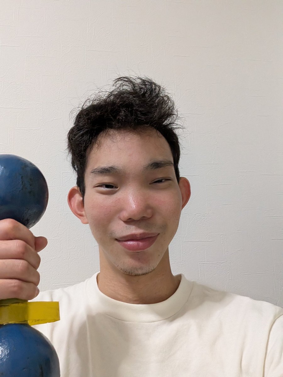 皆さん鍛えましょう
筋肉💪は風邪にも熱にもインフルにも負けません。

多分