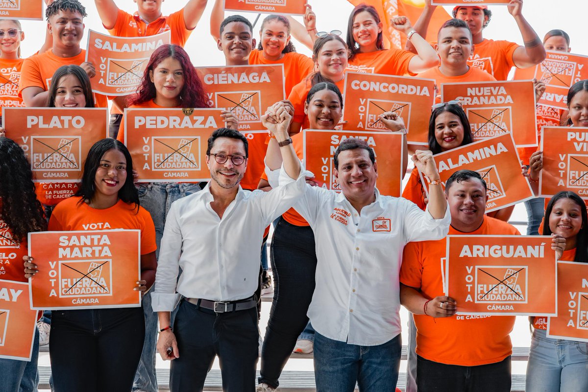 2/
Tenemos una sola lista a la Cámara. Es cerrada y la encabeza Jorge Agudelo, quien continuó a nuestro lado luego de haber sido elegido alcalde por el pueblo de Santa Marta y despojado injustamente de la victoria como candidato de Fuerza Ciudadana por las mafias políticas.