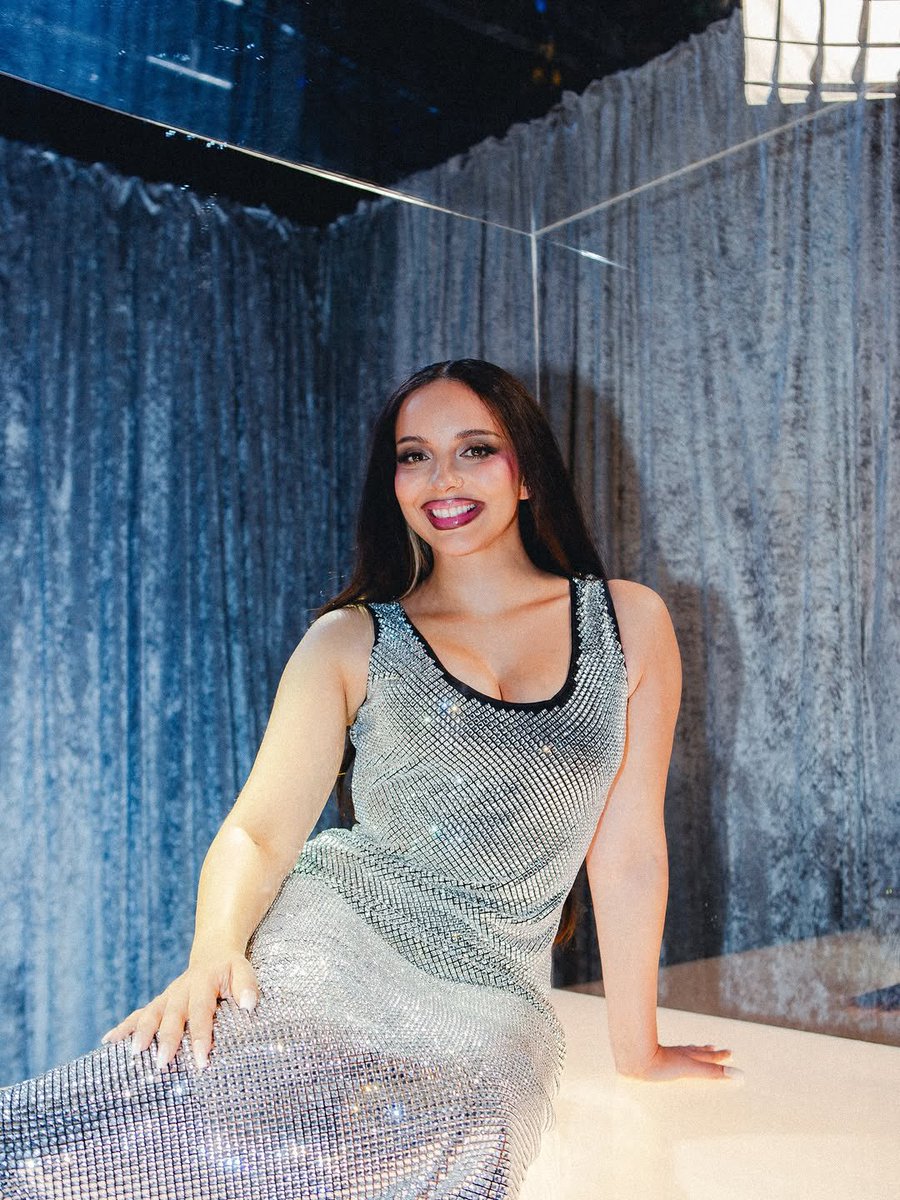 Jade Thirlwall Charts tweet media