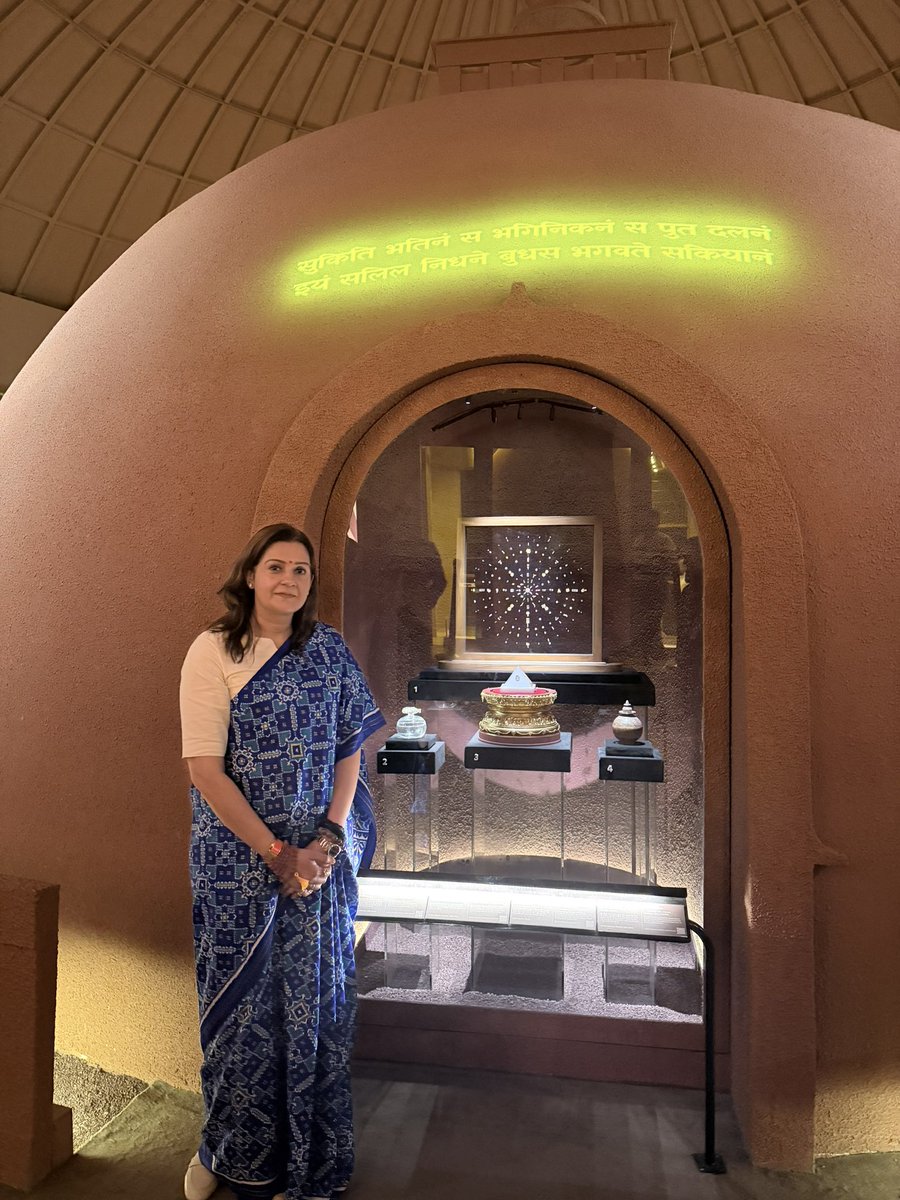 priyankac19's tweet photo. Today I got the opportunity to visit the wonderfully curated exhibition ‘Buddha - The Light and the Lotus: Relics of the Awakened One’ at the Raipithora Cultural Complex.
For the first time in history, the reunited Piprahwa gem relics are being displayed in the country through this exhibit. 
Was heartening to see lots of people taking keen interest and visiting the exhibition.  
India’s cultural and civilisational legacy is its biggest power and strength. Would urge people to definitely visit it. Thank you @shahfaesal and team for the detailed tour.