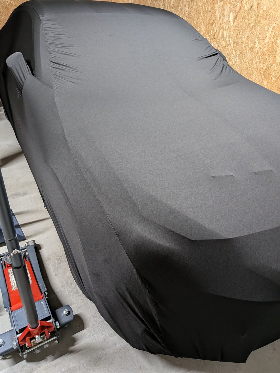 やわらかカーカバーかけてみました🤤