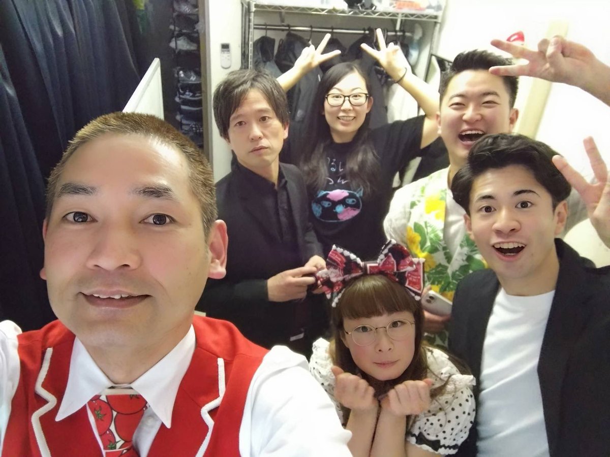 チェリーボンボンのライブで早くもしろ漫メンバー半分が再集合。ライブ楽し。