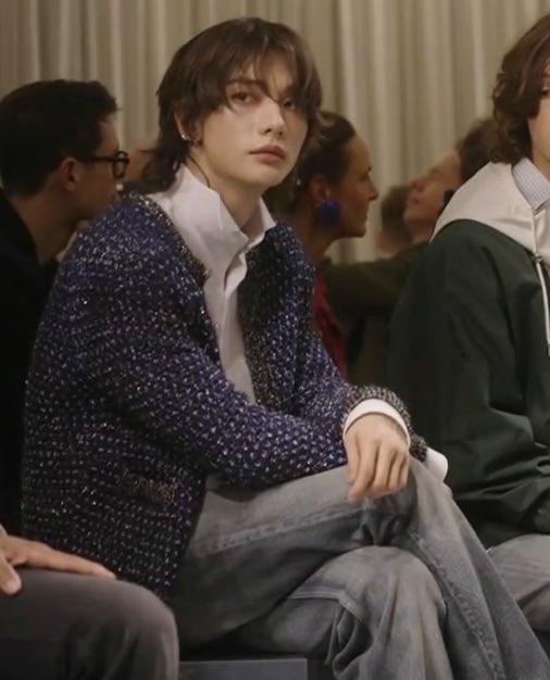 stunning 

HYUNJIN AT DIOR PFW
#DiorWinter26_HYUNJIN 
#HYUNJINxDior