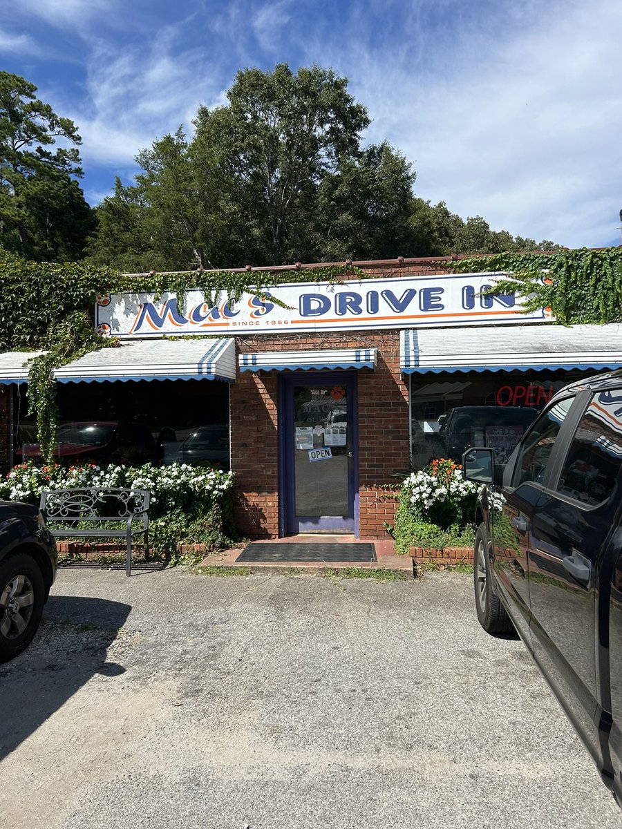 Right Field Renegades (Tait’s Army) tweet media