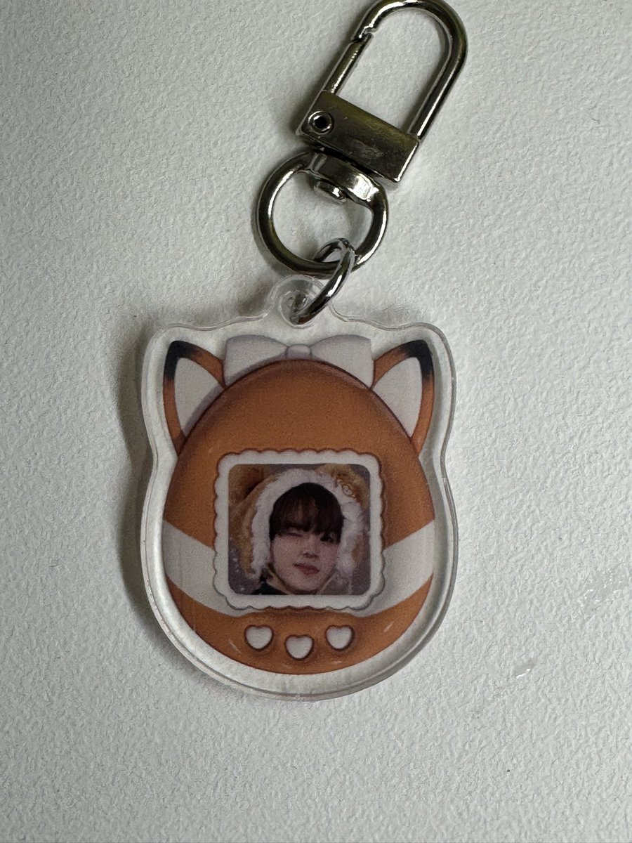 youmin007's tweet photo. 2026 KANGMIN FANMEETING '璨綠時光 : 찬란한 빛으로 물든' 유강민팬미팅 나눔

유강민 팬미팅에서 키링 나눔해요! 소량이라
다드릴수는없을거같아요ㅠㅠ

❥일시:1/31 토요일
❥시간:당일공지합니다
❥인증:게시물 #rt

맞나눔 디엠주세용!! https://t.co/khghbgFgo6