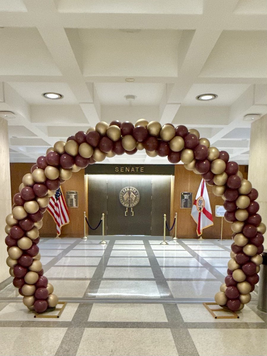 _EricCarr's tweet image. 🏛️🎓 @FloridaState Day at the Capitol 💛❤️ #FSUDay #FSU175