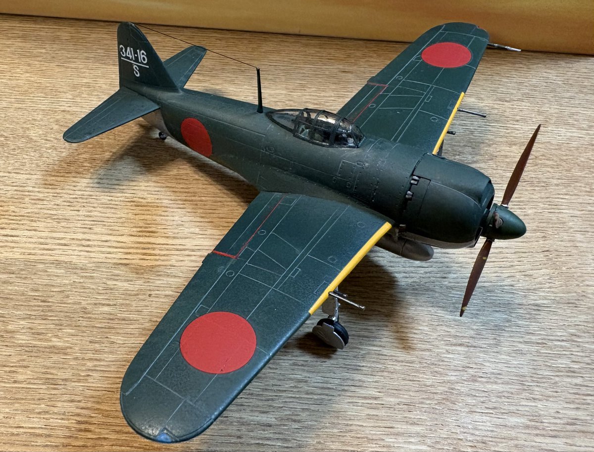 TakonagriBanzai's tweet image. タミヤ1/72 紫電　完成です。
さすがのタミヤさん、ラクチンで良く出来たキットですね😄