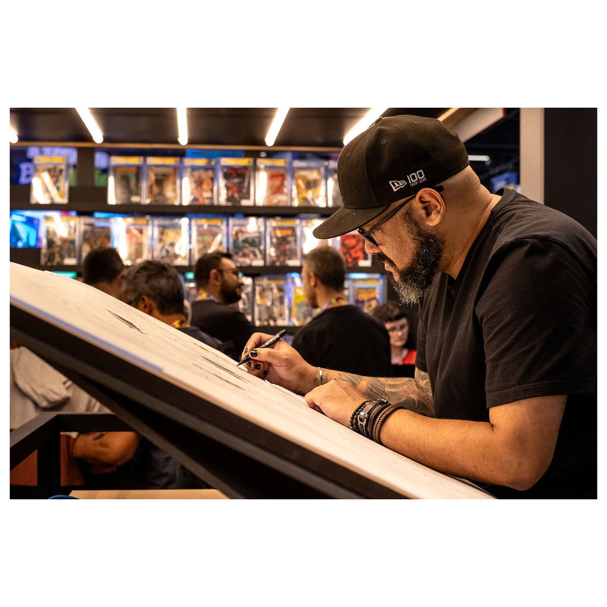 _illustrationX's tweet image. PJ Kaiowa’s SCRAPBOOK: self-taught persistence, Basquiat energy, fatherhood fuel &amp;amp; a Rio studio view...  

Read it here: ow.ly/U42T50Y0COl

#WEAREILLUSTRATIONX #Scrapbook #Interview #Creativity #PJKaiowa