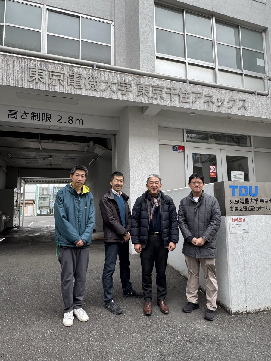 Chloros_ai's tweet photo. 本日、十勝・山本忠信商店 専務の山本マサヒコさんがご来社。
クロロス初の来訪者は、国産小麦界のレジェンド（小麦の重鎮）でした。
創業前からお世話になっている大先輩。

ちなみに、同社が手がける 北海道産小麦粉"みのりのちから"100%のパスタ、本当に美味しいです🍝
https://t.co/b3licjYYUO https://t.co/3jQHU9cnp2