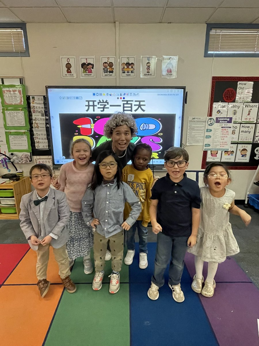 Mrs_Race's tweet photo. Rocking wrinkles and wisdom—happy 100th day of school! https://t.co/unVasgWPHV