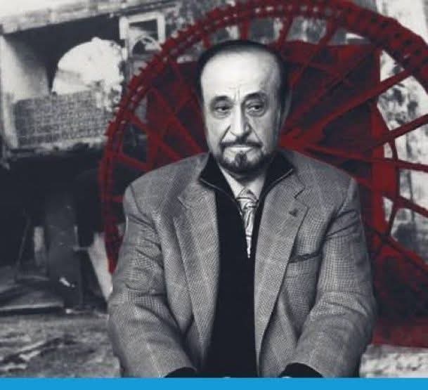 الحمد لله الذي أمدَّ في عمرك
حتّى رأيتَ دولتكم الظالمةَ وهيَ تسقط، وحُكمَكم العاهرَ وهو يزول، ومُلكَكم وهو يعود إلى أهله، وراياتكم القبيحةَ وهي تُداس بأقدام الأحرار، ورؤوسَ الإجرام فيكم وهم بينَ قتيلٍ وسجينٍ وهاربٍ فارّ.
و (حماةَ) التي استبحتَها وعثتَ فيها قتلاً وإجراماً وهي