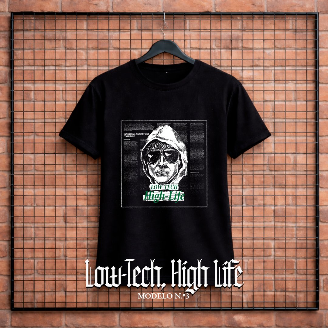 Después de años me digné a crear una tienda para financiar Café Kyoto por otras vías. Acá dejo los primeros diseños bien polémicos. Hay envíos internacionales. Llevá la tuya o dale RT para que tu amige pueda tener su remera de aficionado a la explosión.

posdatadigital.mitiendanube.com