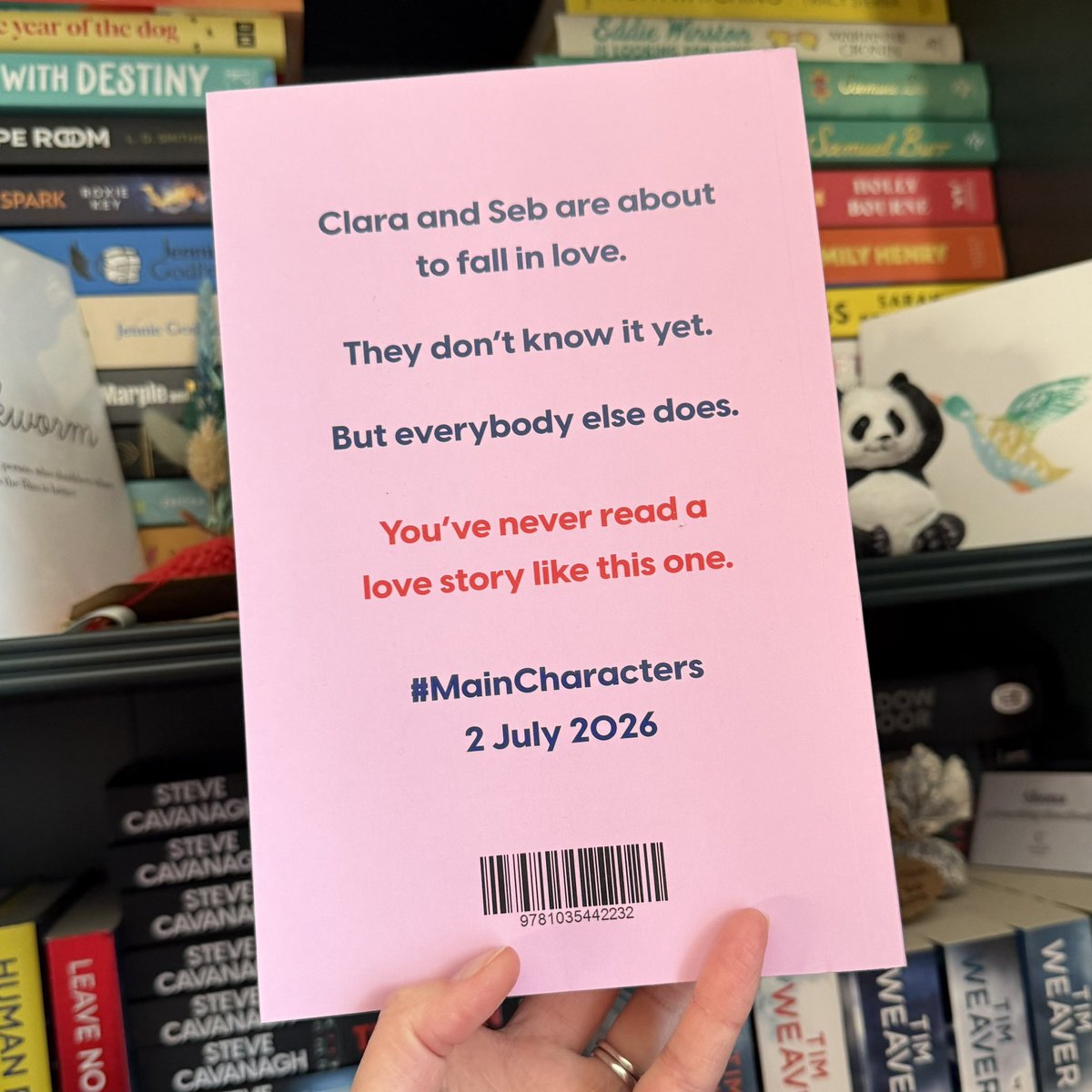 shonaholmes23's tweet image. 📚📮#BookPost 📚📮

After hearing so much about this book I am very excited to receive this copy of #MainCharacters by #BobbyPalmer 

Can’t wait to read this as part of @Squadpod3, very exciting!😍

Huge thanks to @Squadpod3 &amp;amp; @headlinepg for sending 📖

#BookTwitter #Bookblogger