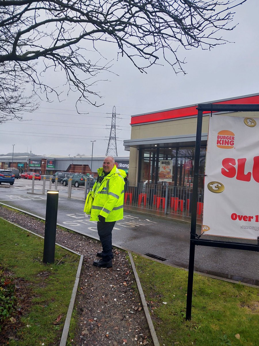OldburyWMP's tweet photo. The PCSO's are back on foot for our #WINTERACTION PATROL. They are around Oldbury's local retail park and the surrounding area @SandwellPolice @sandwellcouncil https://t.co/iJ9srT5uNZ