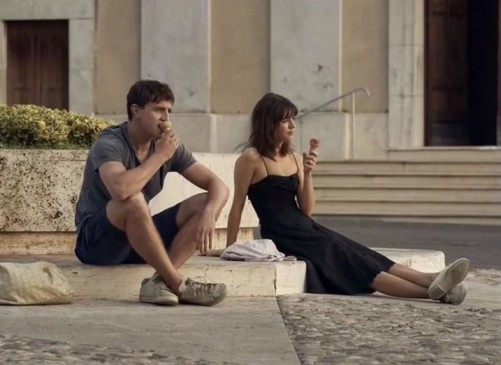 “i will marry rich and go to expensive restaurants only”.

also me when i fall in love :