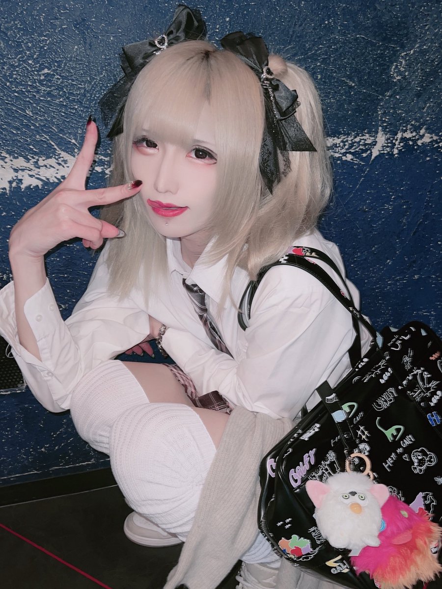 Lynoas_rika's tweet image. 本日4人に告白されました