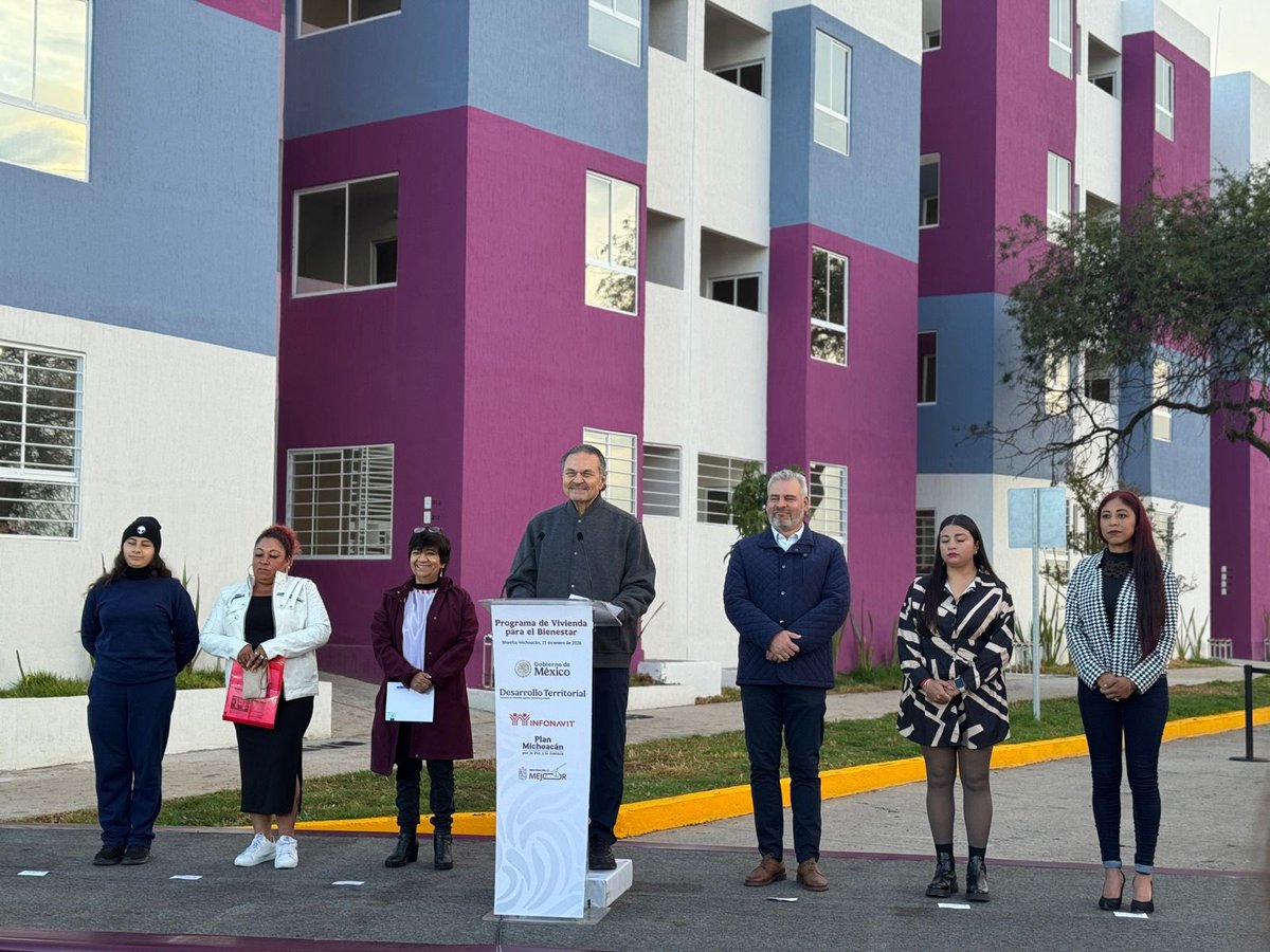 En el marco del Plan Michoacán por la Paz y la Justicia, el <a href="/Infonavit/">Infonavit</a> entregó las primeras 48 #ViviendasBienestar a familias de Morelia.

Están ubicadas en el fraccionamiento Villas de Oriente y son en total 144 viviendas, en los próximos días se entregarán las 96 restantes.