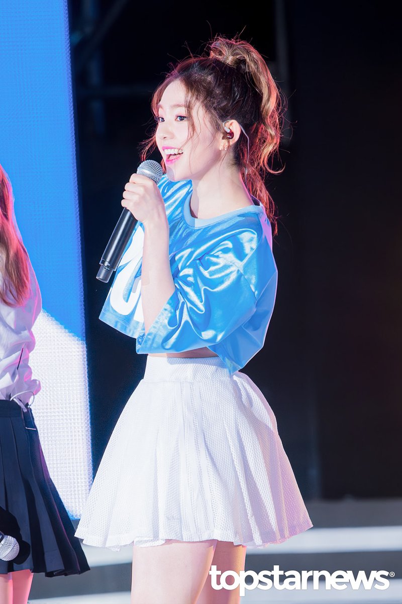 [HD포토] 레드벨벳 아이린, ‘포니테일 린배배 청량 비주얼’ (2016 드림콘서트) #레드벨벳 #RedVelvet #2016드림콘서트 #레드카펫 #프리뷰 #아이린 #IRENE topstarnews.net/news/articleVi… <- Original Photo