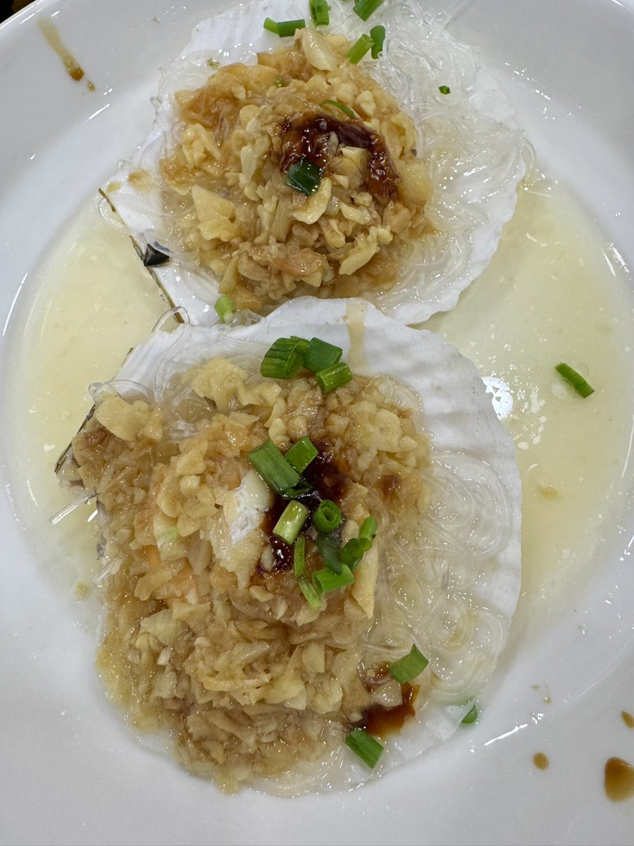 花雕醉鸡煲🍲配两蒜蓉蒸扇贝🐚٩(˃̶͈̀௰˂̶͈́)و