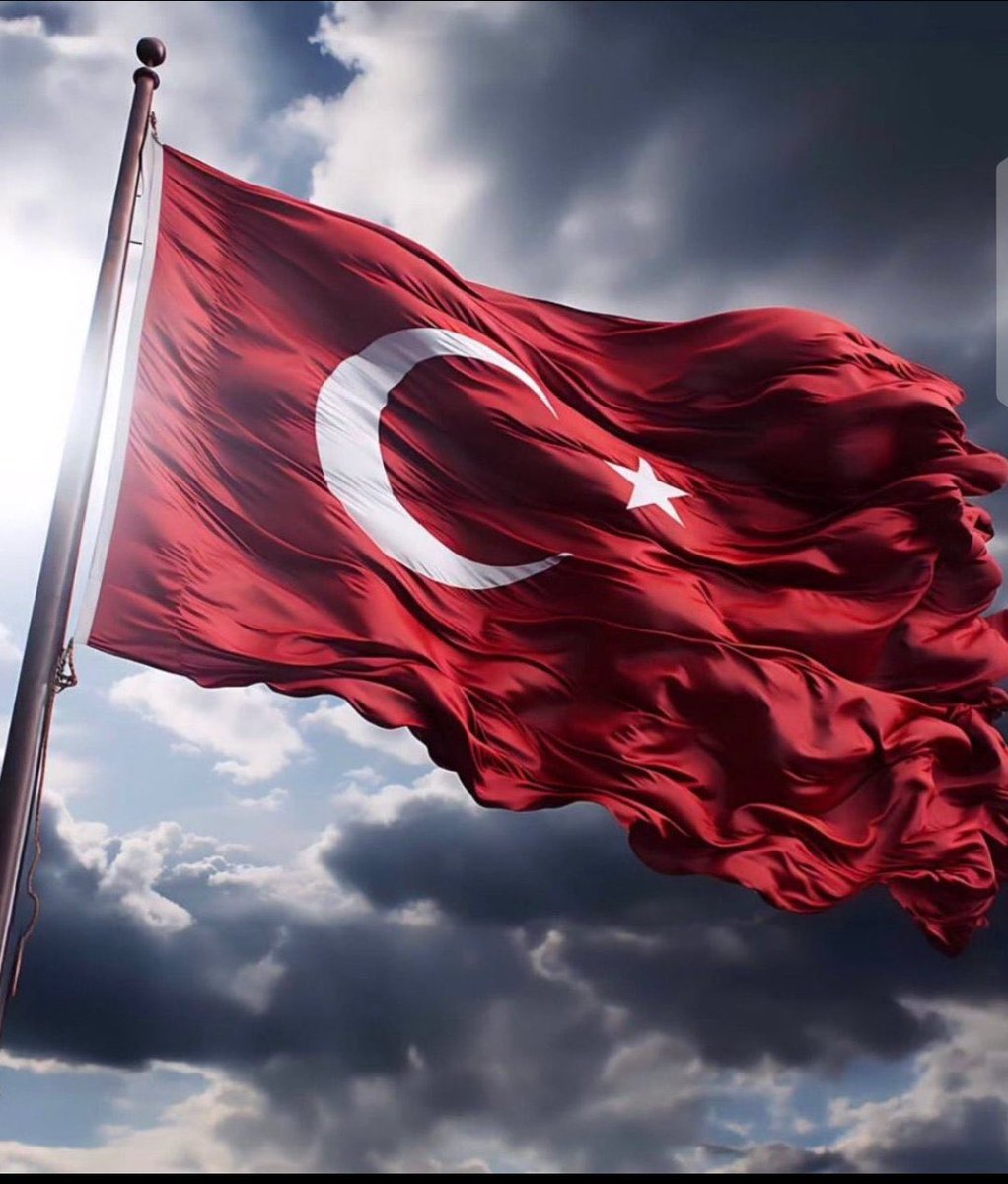 Her daim göklerdeki o mübarek bayrak işte bu bayrak… 🇹🇷🇹🇷🇹🇷