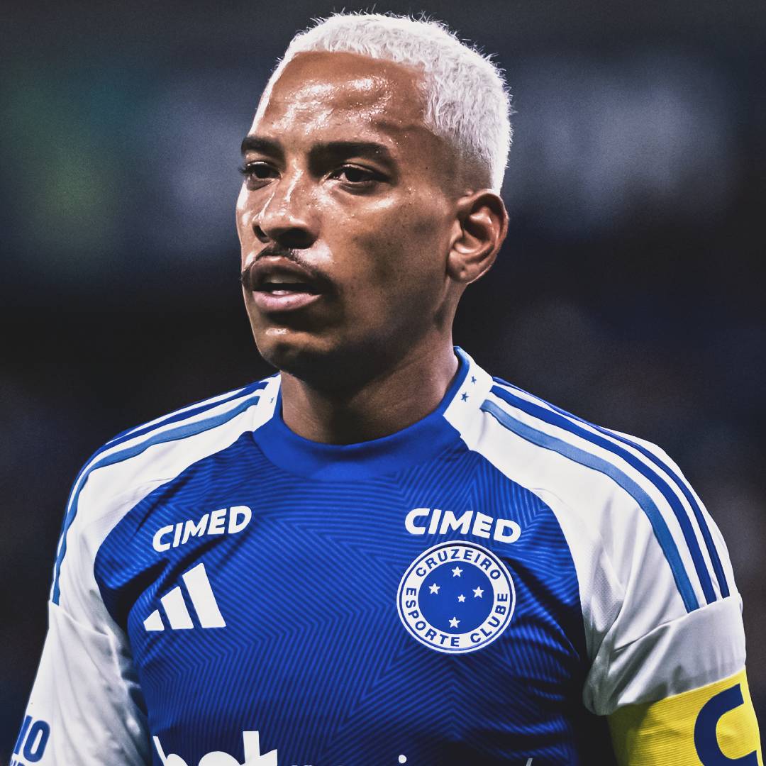 R10Score's tweet photo. Matheus Pereira no Brasileirão pelo Cruzeiro:

83 jogos (75 como titular)
16 gols (!)
15 assistências (!)
31 participações em gols (!)
178 chances criadas (!)
27 chances claras criadas 
80 dribles certos
272 bolas recuperadas (!)

Contrato renovado até 2028! 🦊🔟 https://t.co/5z4AgE4HKE
