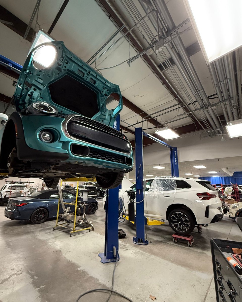 bushcollision's tweet photo. From oops… to all fixed 🛠️✨

Our Certified Collision Center can turn that dent rightside, replace that broken mirror, and everything in between. https://t.co/jU96WWB5dg