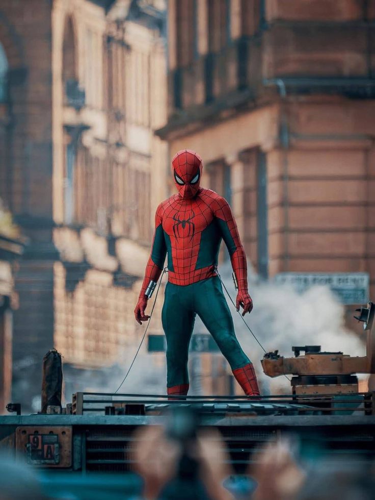 ThingTheSuper's tweet photo. Cinemas have started promoting 'SPIDER-MAN: BRAND NEW DAY' using fan-made posters and trailers.

#SpiderManBrandNewDay #Spiderman #Marvel #MarvelStudios #MCU https://t.co/CiA6SjUH4U