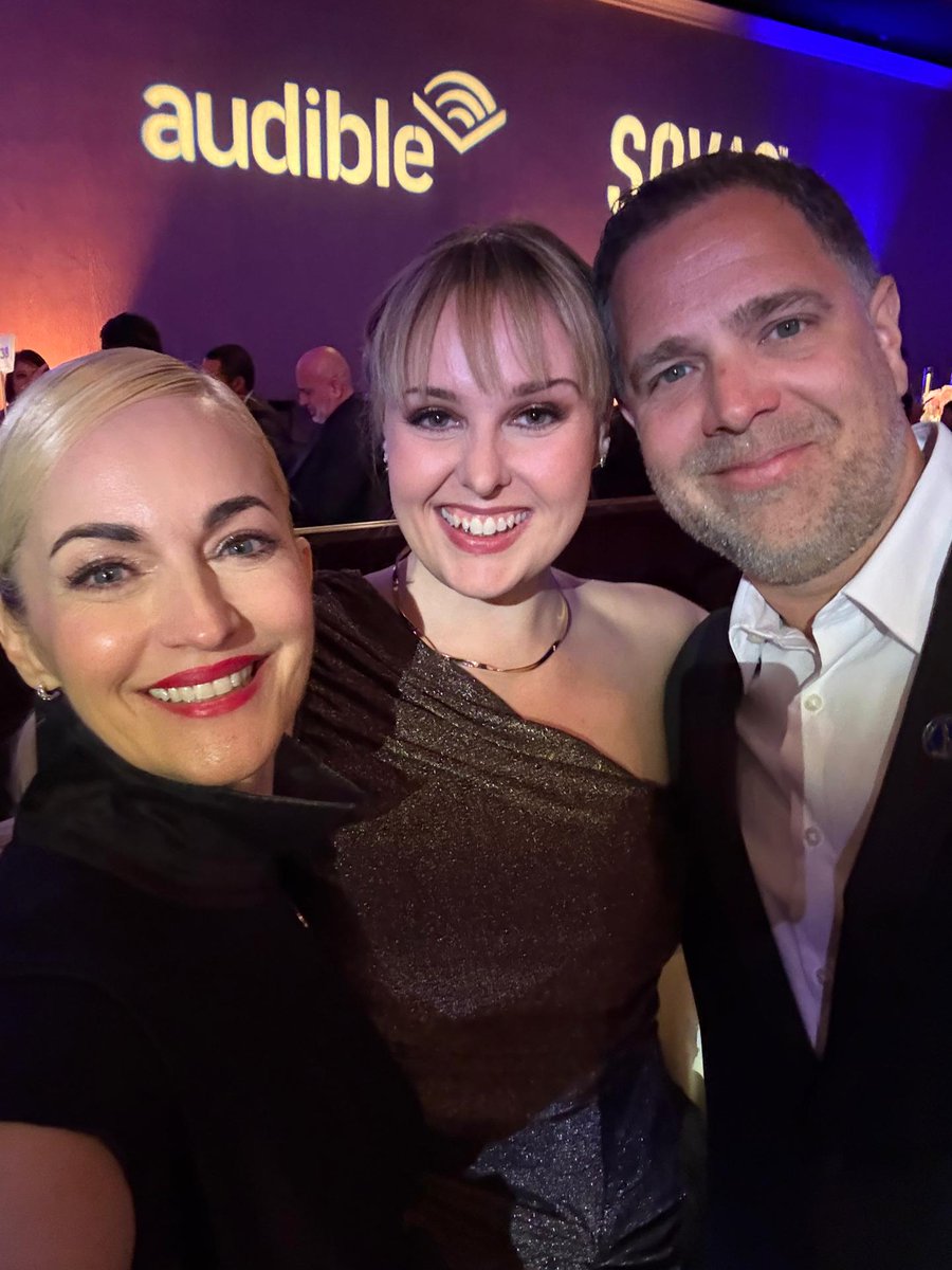 JennaVAtion's tweet image. @SovasVoice shenanigans. Had a wonderful trip to California but back to work in Blighty now. Hope I make it there again next year 🤞🏼