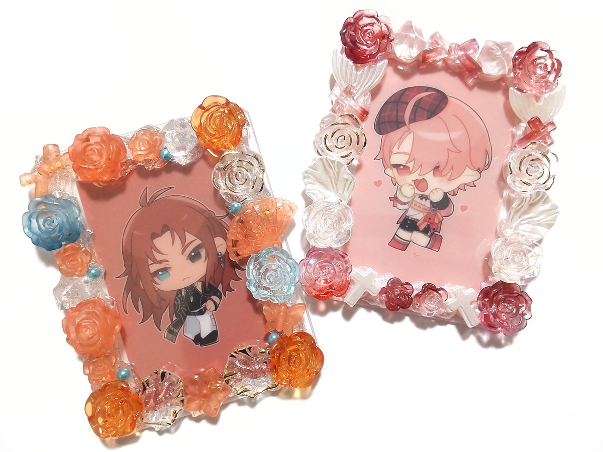 先日のインテにて、伊槻さん(<a href="/Aoi9924/">伊槻</a>)よりデコカケースをお迎えいたしました！全世界に見てほしい…このセンスの塊を。絶対にこの2人のデコカケースをお迎えする！と意気込んでいたので、実際に手にできて感無量です。