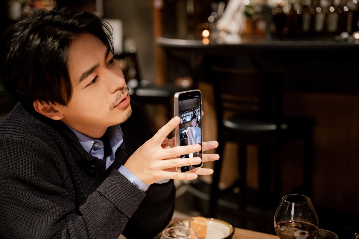 クリスマスに椅子選びに行ったり、ディナー行ったりプレゼントもらったり…
ここだけ見たらすっごいお似合いだしすごく上手くいってるように見えるのに、やっぱり当事者にしか本当の気持ちはわからないんだなぁ…！
 #冬のさ春のね