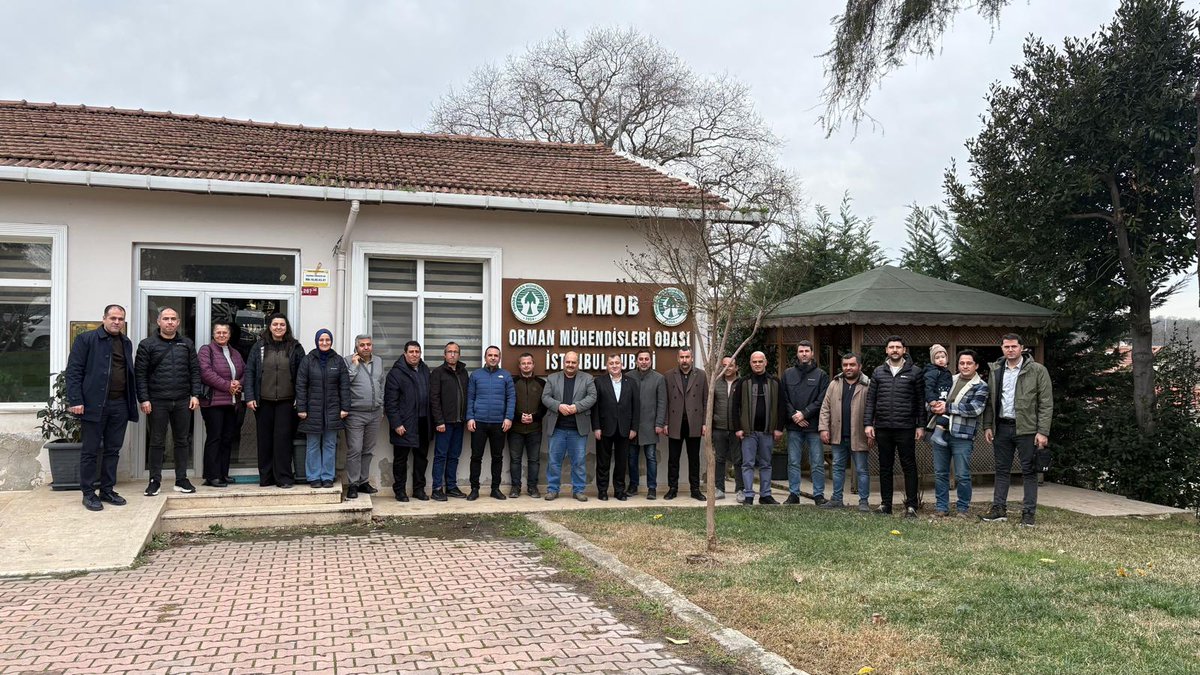 Orman Mühendisleri Odası İstanbul Şube Başkanlığına dayanışma ve istişare ziyaretinde bulunduk.

Oda Başkanımız ve Yönetimine teşekkür ediyor, Birliğe Çağrı Grubuna seçim sürecinde başarılar diliyoruz.

Birlik ve dayanışma içinde, daha güçlü yarınlara. 🌱🤝