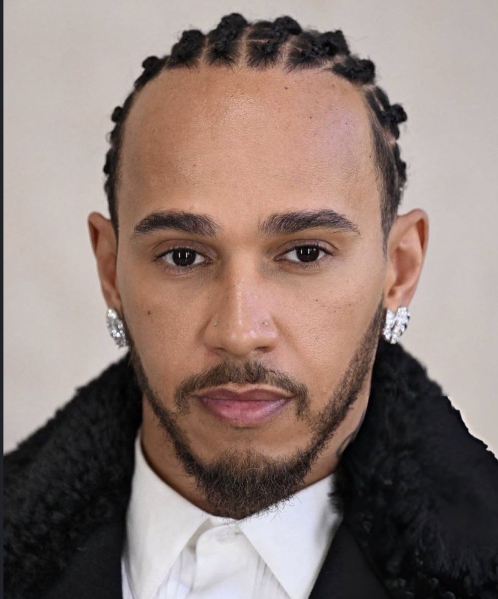 mercedarri's tweet image. Lewis Hamilton is never beating the vampire allegations because what do you MEAN this is a picture of a 41 year old man