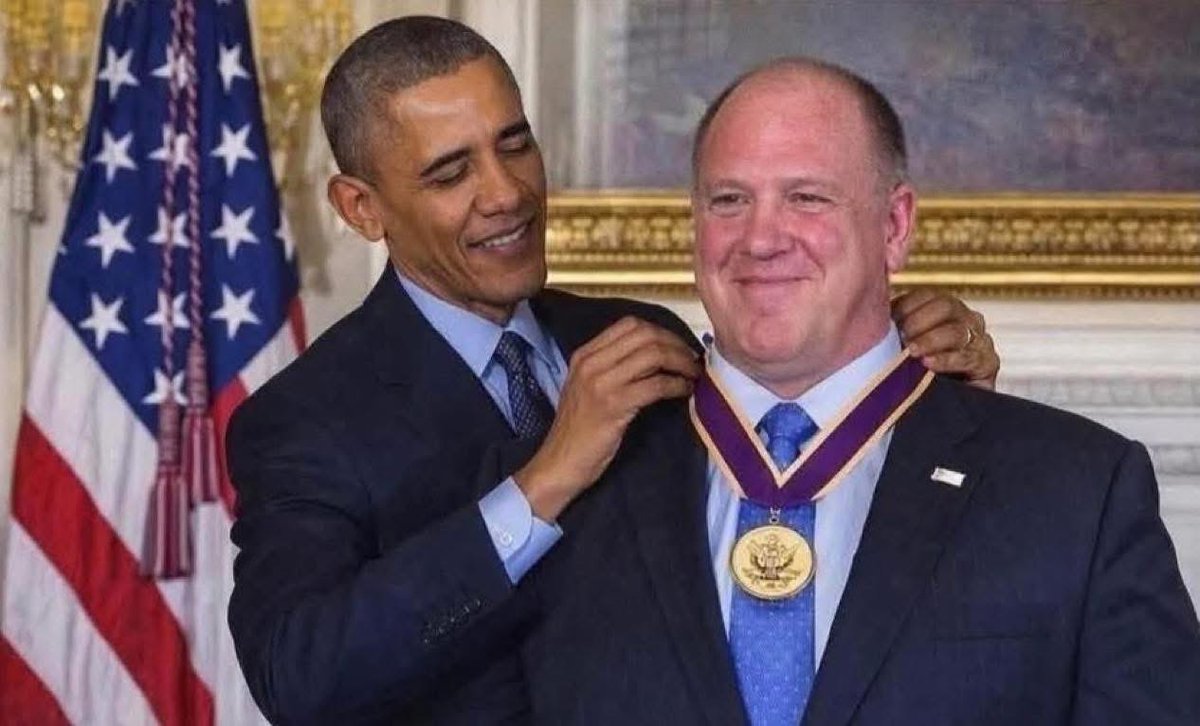 LeftisSick's tweet image. Imagine this …. 

Barack Obama’s ICE chief received an award for 920,000 removals.

Donald Trump’s ICE chief was called a Nazi.

It’s the same person: 
Tom Homan !!!! 

In 2012, Obama deported 409,000 people.  

In 2025, Trump deported 290,000 people.