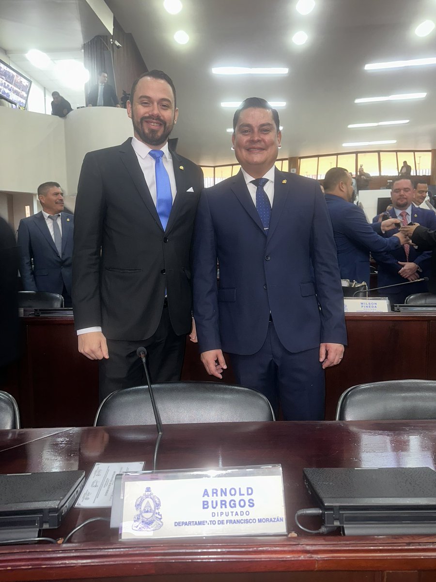 Firmes por Honduras 🇭🇳