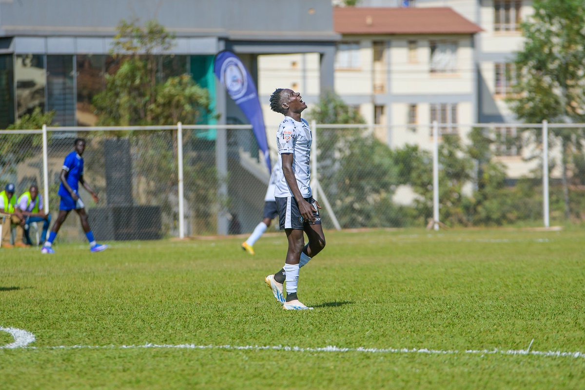 calvaryfcm's tweet photo. 80' | Police FC get a goal 

Police FC [ 1:0 ] Calvary FC 

#CalvaryFC #TheHorizonStars https://t.co/3WEyPstWa9