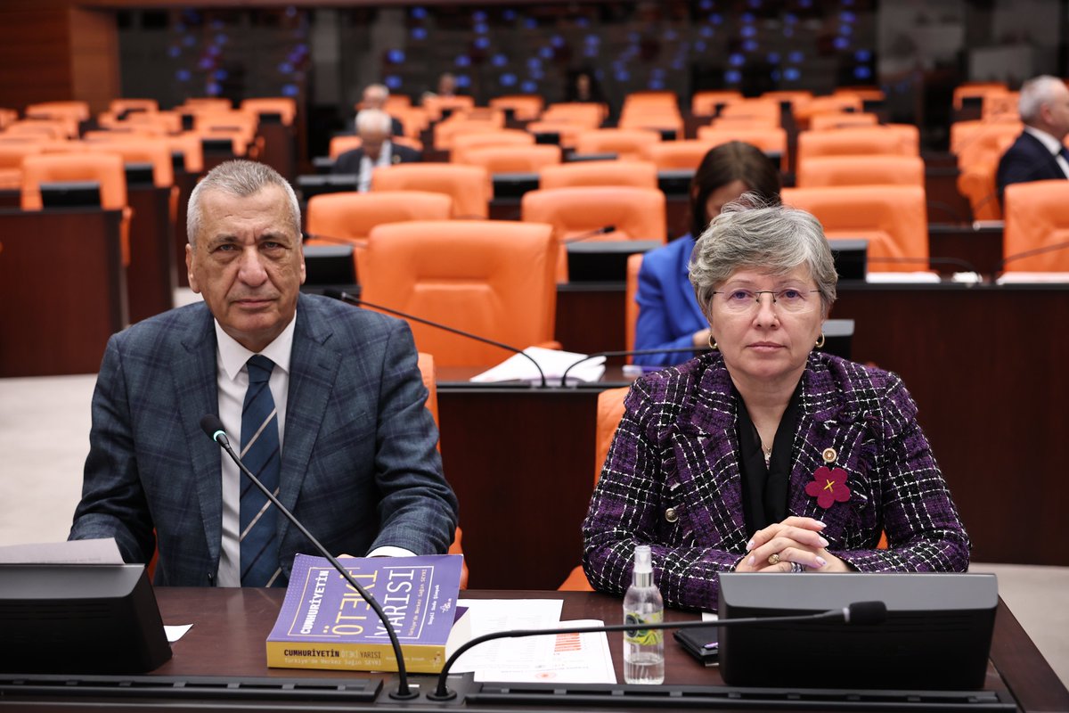 TBMM Genel Kurulu'nda çalışmalarımız devam ediyor...

Meclis'te çözüm bekleyen sorunlar:
✅Yardımcı Hizmetler Sınıfı 
✅Staj Çıraklık, Kademe 
✅Kamu mühendisleri
✅Ek öğretmen ataması
✅Ehliyet Affı  
✅Diploma Denkliği  
✅3600 ek gösterge
✅BAĞ-KUR’luya 7200 prim günü
✅yapı