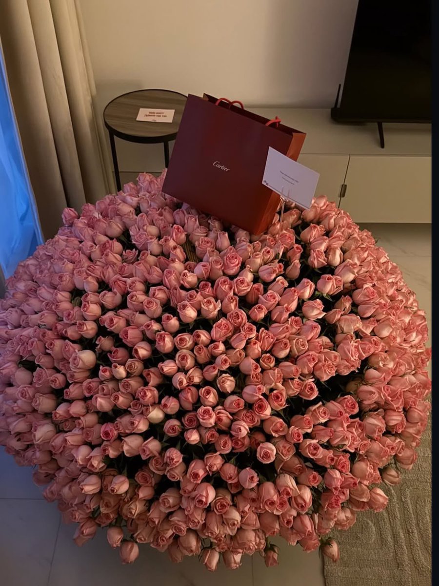 Butterflless's tweet image. 