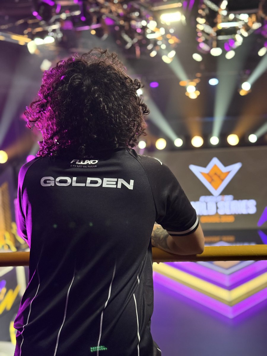 ogoldenboy_'s tweet photo. dia de despedida por aqui 🥹💜

hoje encerro o meu ciclo no @fluxogg, foram 4 anos de muita dedicação e aprendizados.

sou muito grato a todos que confiaram no meu trabalho, vivi coisas incríveis vestindo o manto e saio daqui completamente realizado. https://t.co/3QCpamCoLc