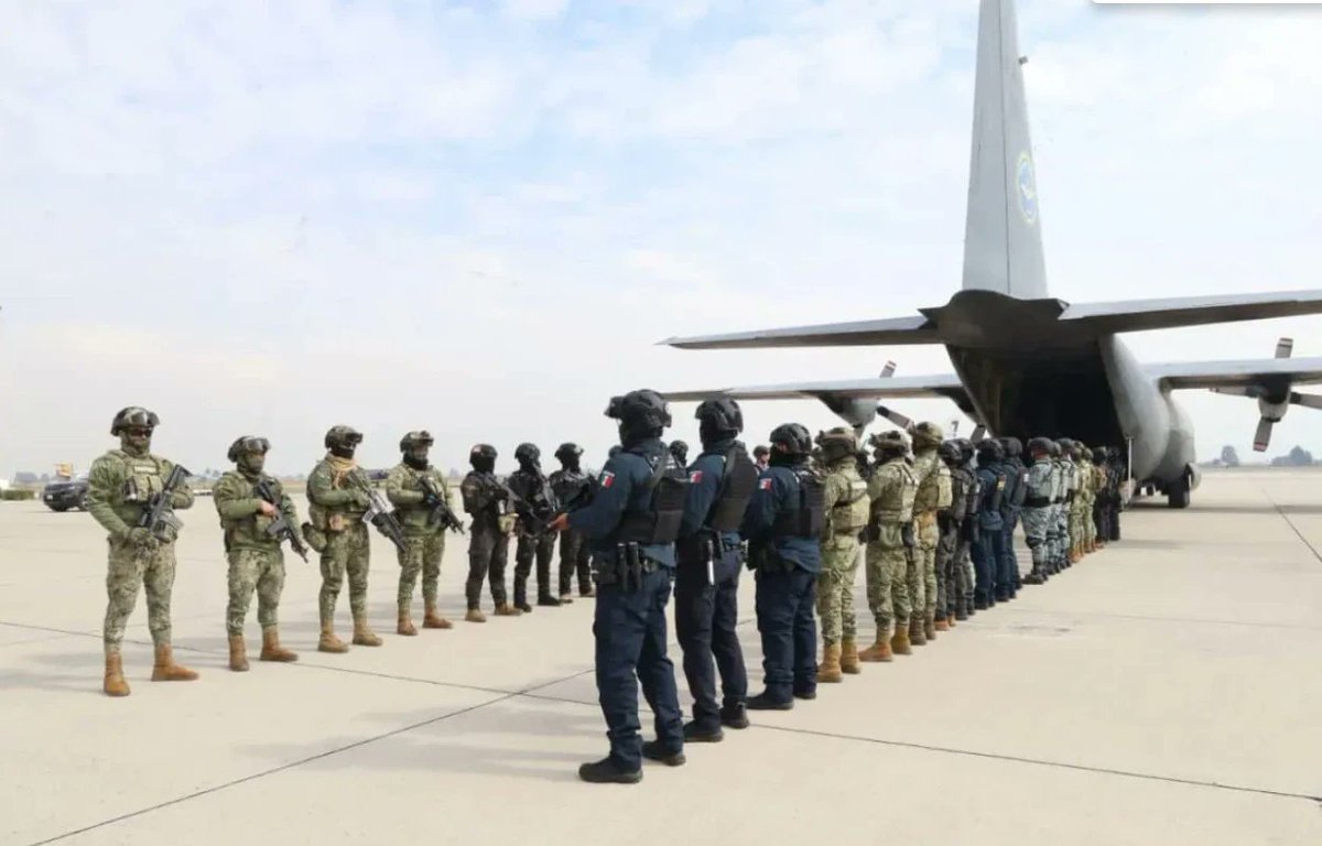 WebDPN's tweet image. Mexico Extradites Dozens More Cartel Operatives To The U.S.: 'Real Threat To The Country's Security' deathpenaltynews.blogspot.com/2026/01/mexico… #mexico #cartels #extradition #USA