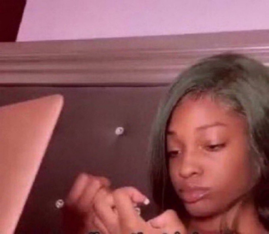 me pretending idc about the london aperture listening party so that hshq posts the location sooner