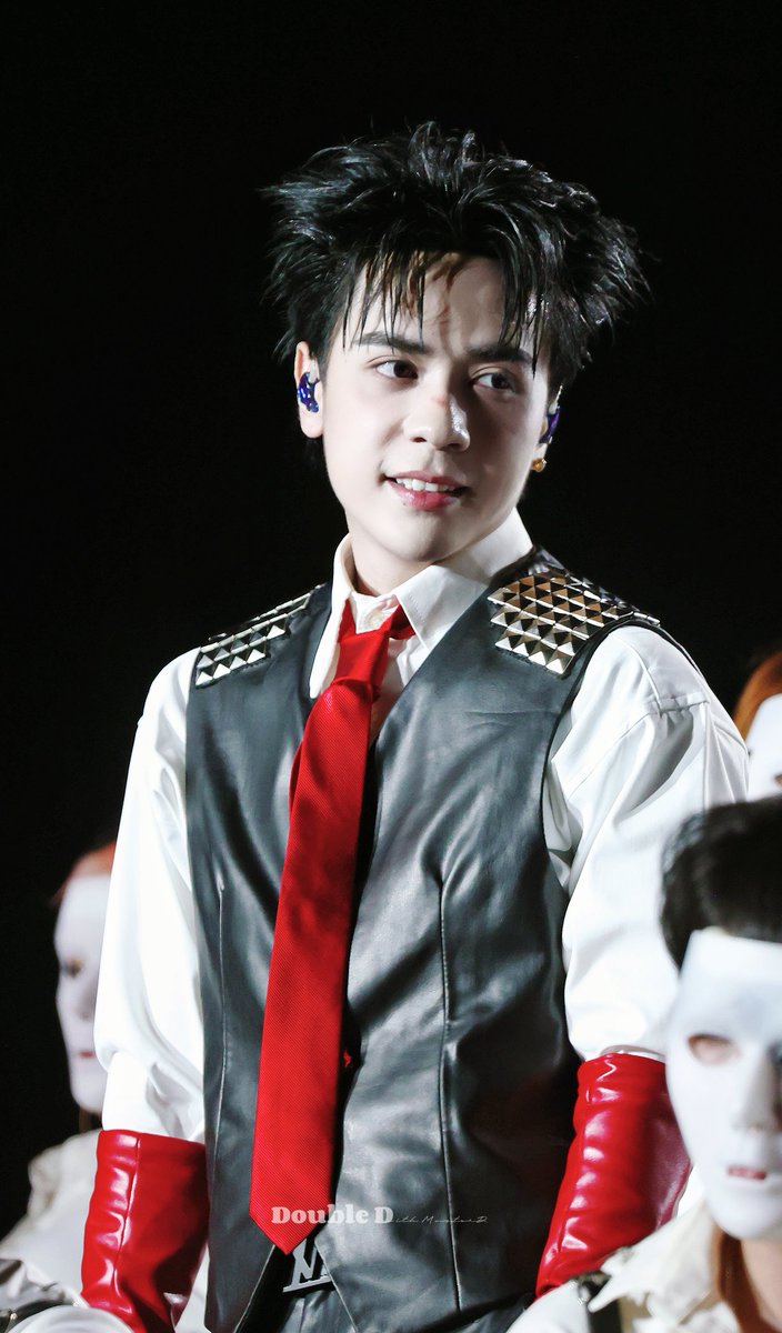 DD_MasterD's tweet photo. [HQ] 18012026 - The Next Live Concert
#QuangHungMasterD #QuangHungLe #Muzik
#TheNextLiveConcert #DoubleDwithMasterD #DD https://t.co/3NCDRf9GIq