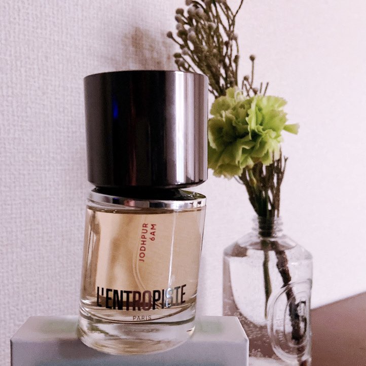 oplant's tweet image. 今日の香水はラントロピストのジョードプル6AM

チャイらしいんだけどチャイを感じない…
アンズの甘酸っぱさに、ミントっぽいスーッとした冷たさが不思議なコントラスト🍊🌿
この冷感が好きで、キッズ寝かしつけに疲れた深夜に使いがち