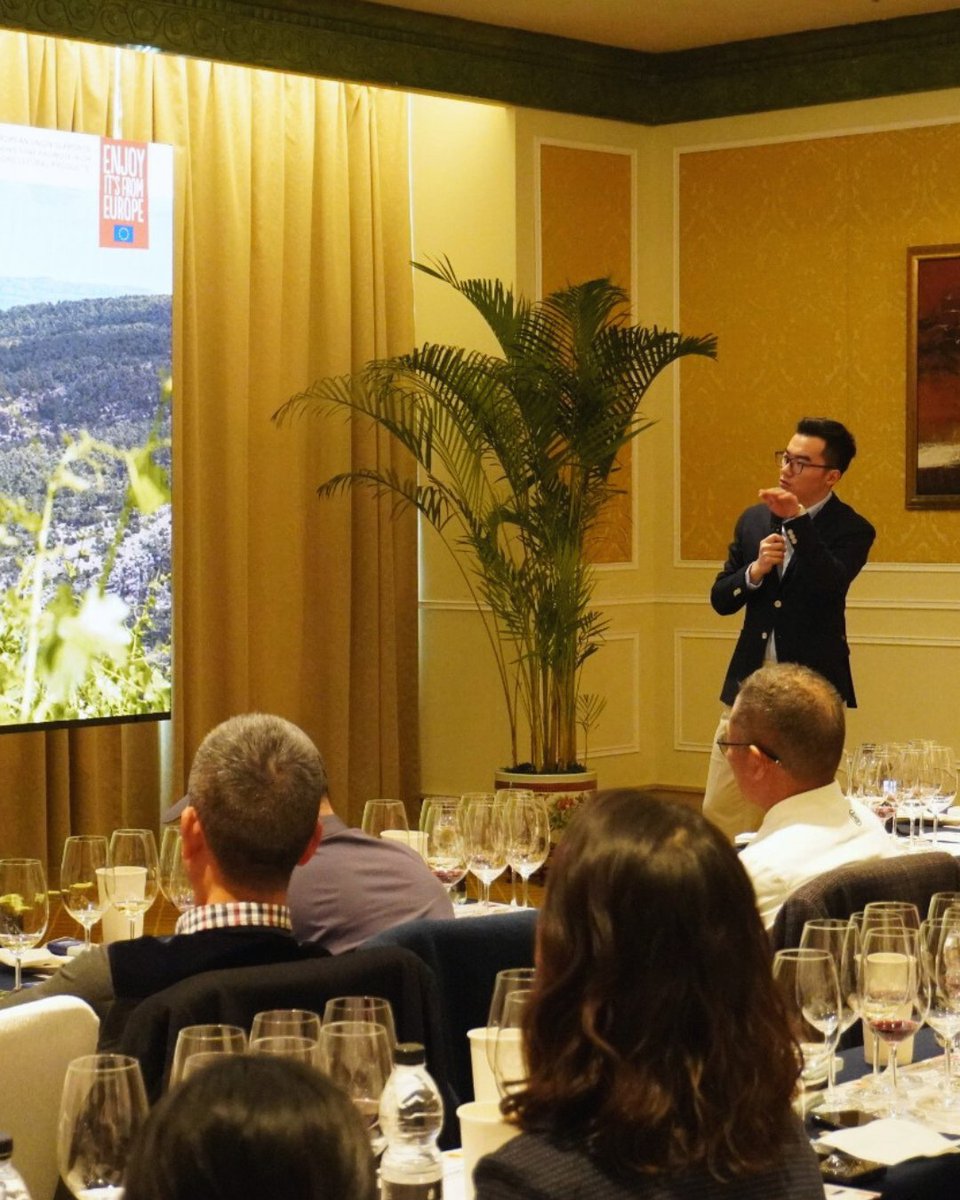 domontsant tweet media