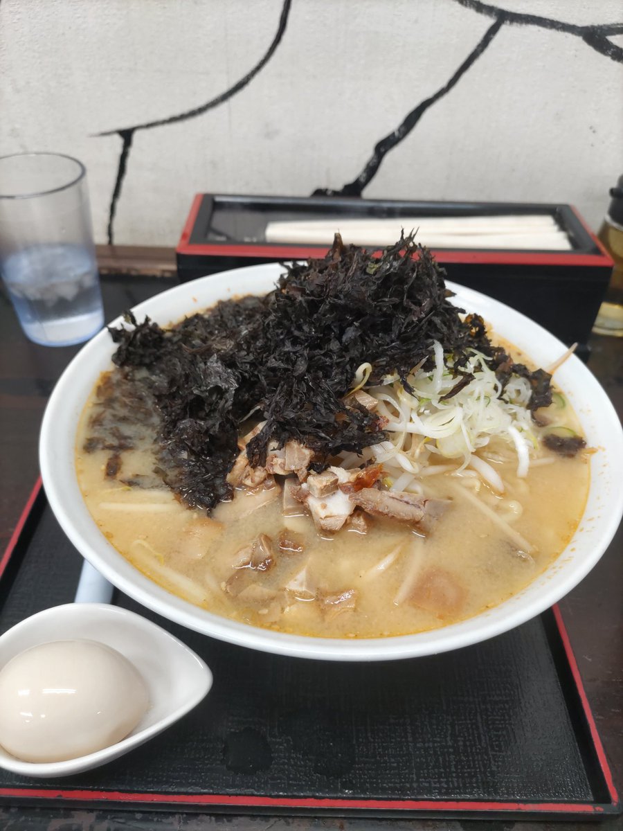 NoodlesMania's tweet photo. 今日のお昼ご飯。
麺屋酒田本店  酒田市亀ヶ崎
味噌ラーメン¥800 大盛+¥200
味玉+¥100 岩のり+¥200
ごちそうさまでした。 https://t.co/CZfrSsTxHu